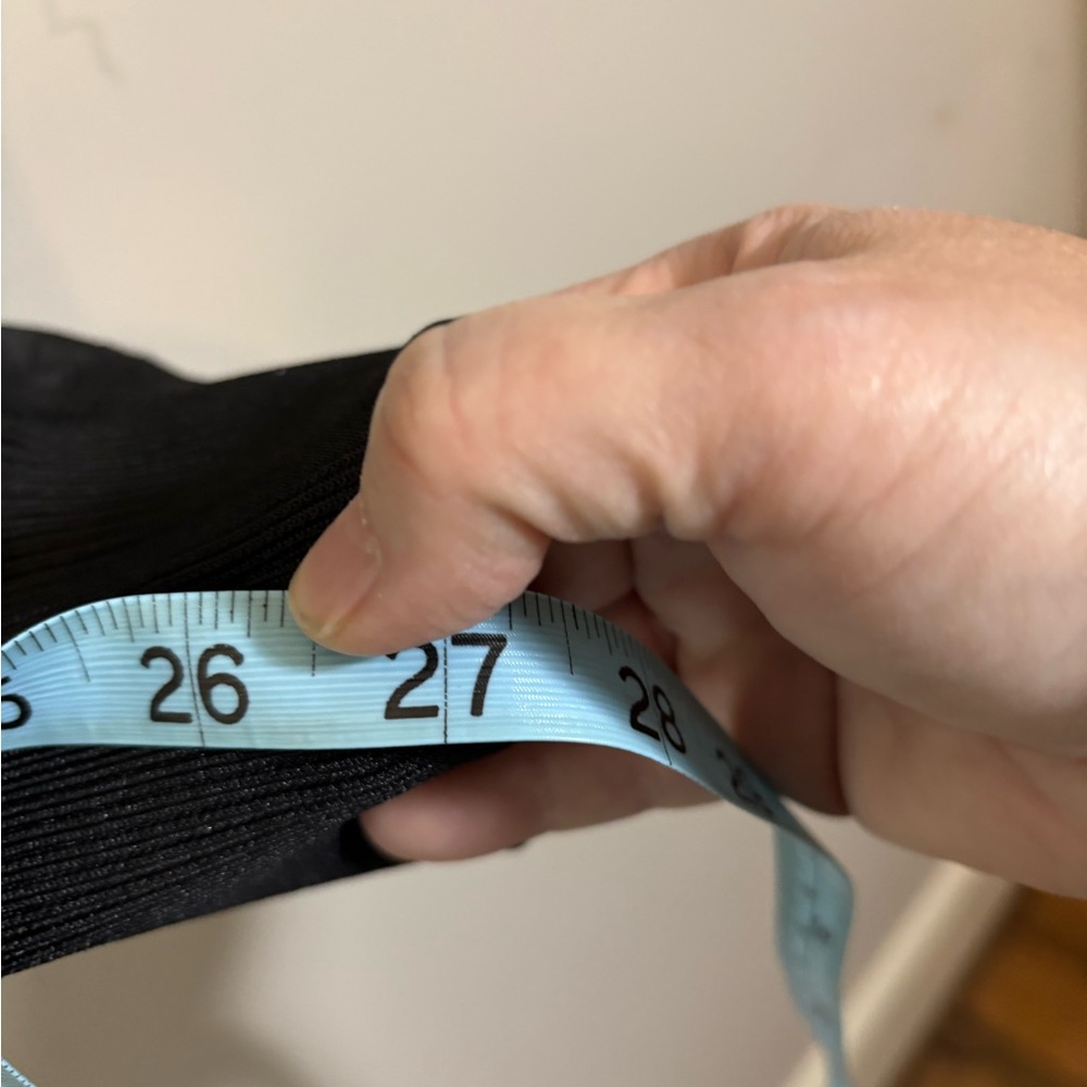 Good American Joggers Size 2 - Picture 9 of 10